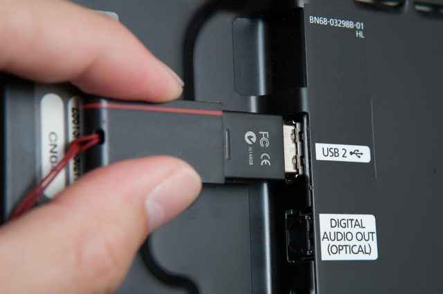 Plug the USB drive to HDMI port on Sony Smart TV