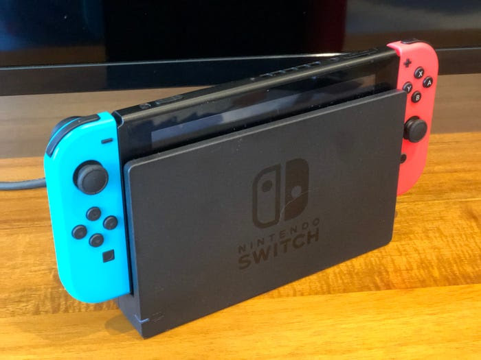 How to Charge Nintendo Switch - Using Dock